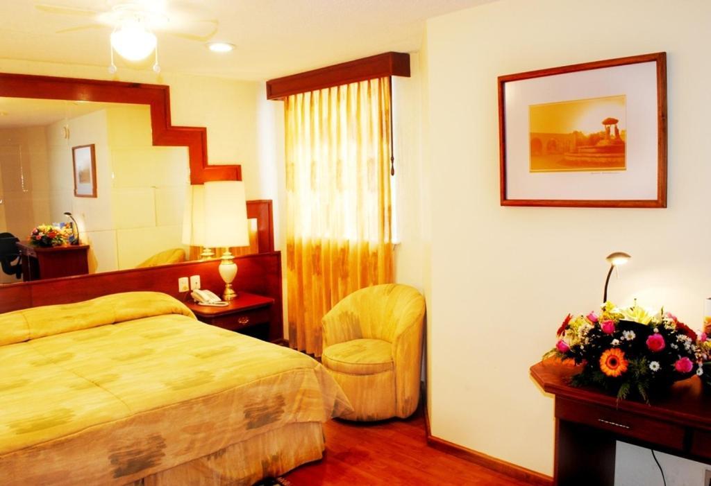 Hotel Marcella Clase Ejecutiva มอเรเลีย ห้อง รูปภาพ
