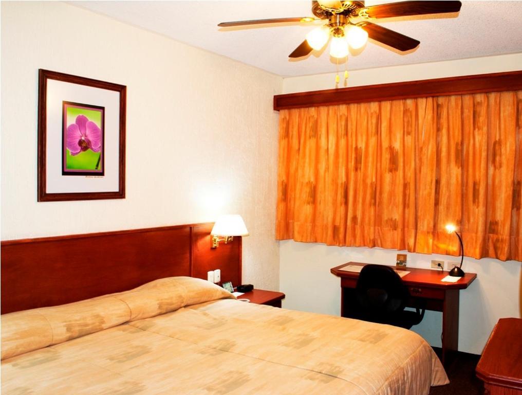 Hotel Marcella Clase Ejecutiva มอเรเลีย ห้อง รูปภาพ