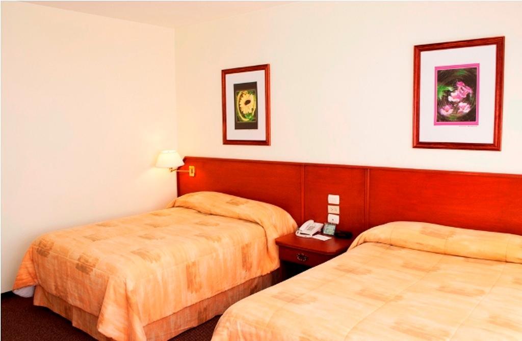 Hotel Marcella Clase Ejecutiva มอเรเลีย ภายนอก รูปภาพ